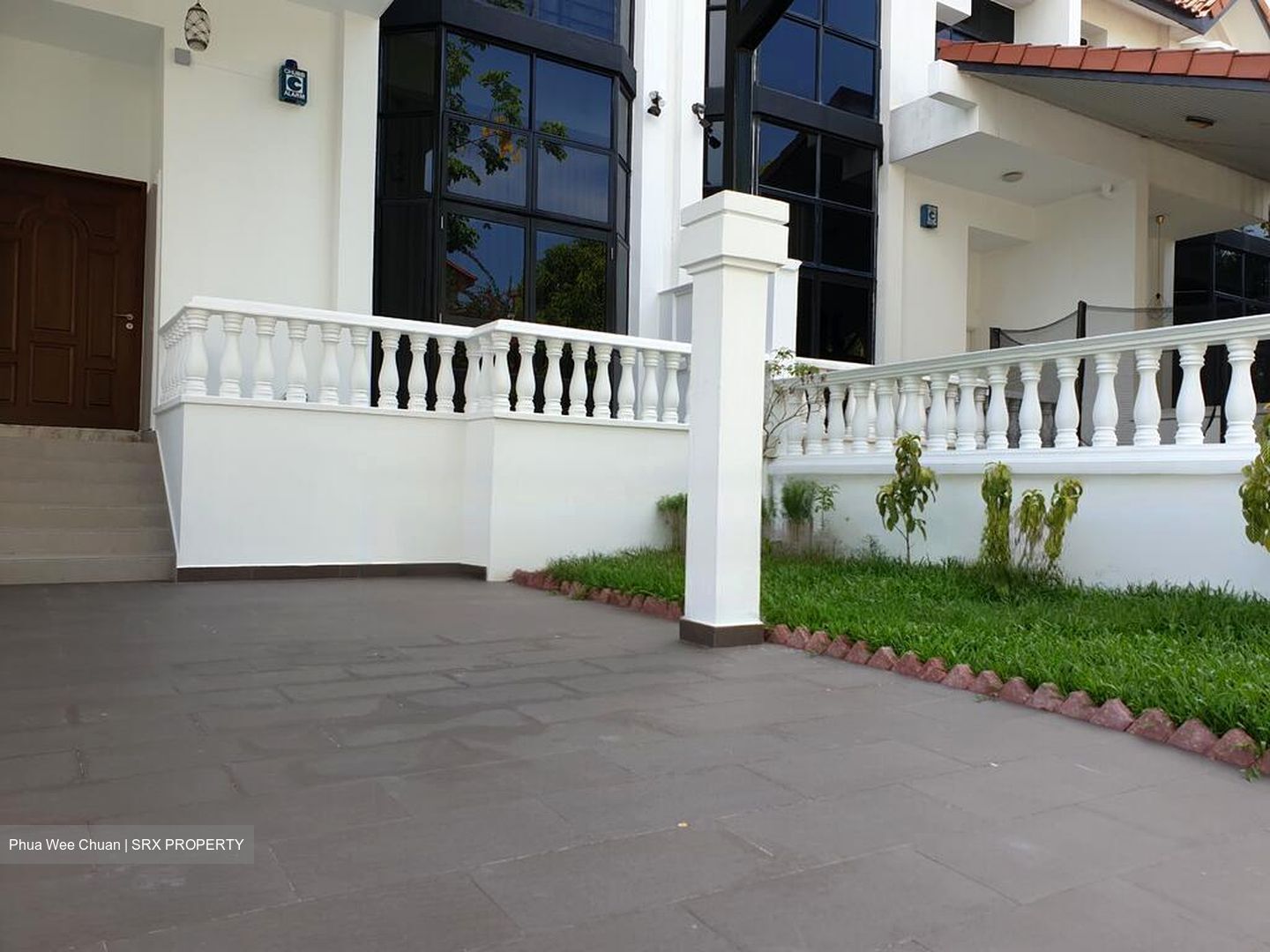 King's Road (D10), Terrace #467345371